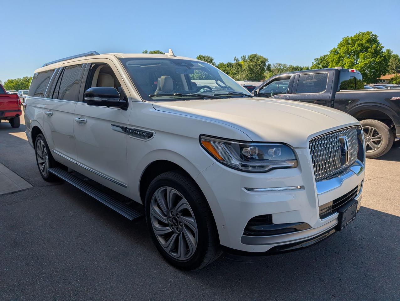 2022 Lincoln NAVIGATOR AWD Reserve 4x4 Photo2