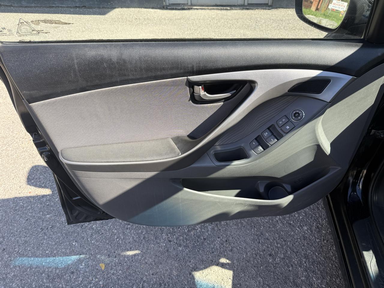 2013 Hyundai Elantra GLS Photo