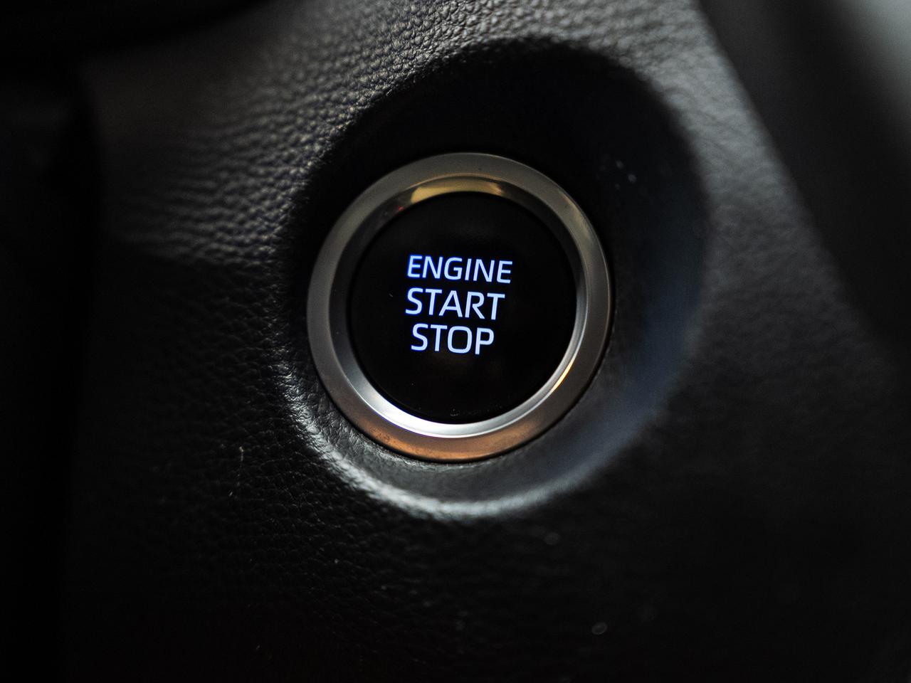 2022 Toyota Corolla Cross LE AWD | LaneDep | Heated Steering | BSM | CarPlay