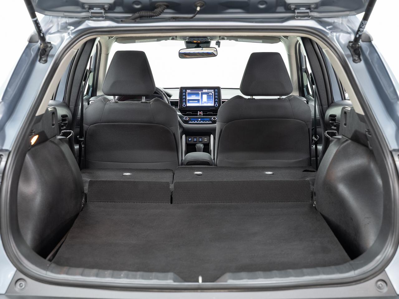 2022 Toyota Corolla Cross LE AWD | LaneDep | Heated Steering | BSM | CarPlay Photo