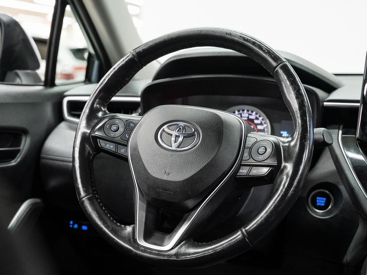 2022 Toyota Corolla Cross LE AWD | LaneDep | Heated Steering | BSM | CarPlay