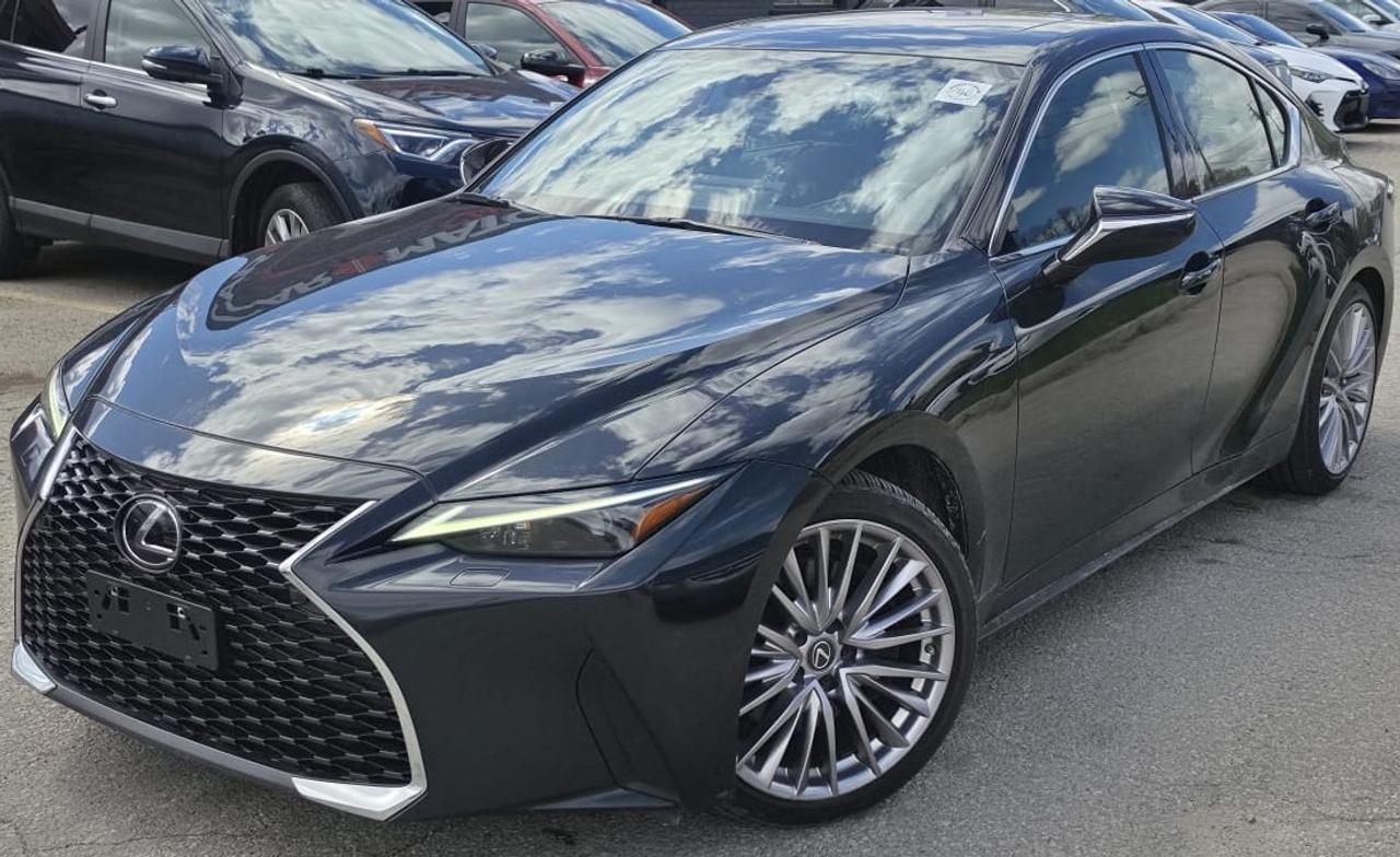 Used 2021 Lexus IS IS300 / LEATHER / ROOF / NAV / VENTED SEATS for sale in Cambridge, ON