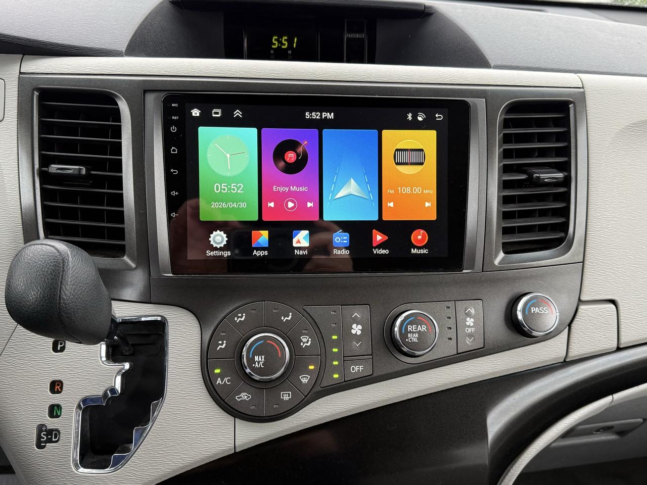 2014 Toyota Sienna Ex Photo