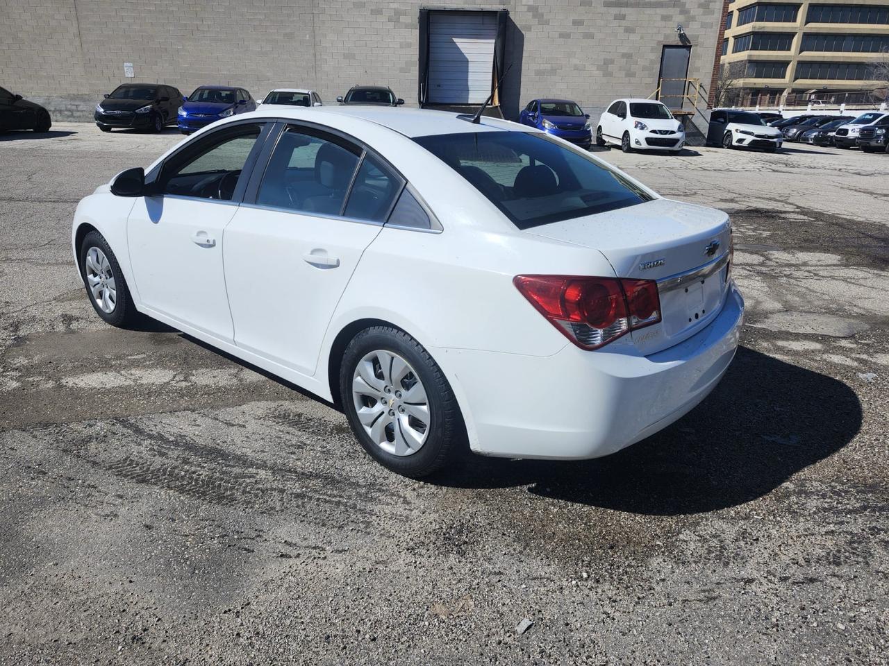 2013 Chevrolet Cruze LT Turbo Photo3