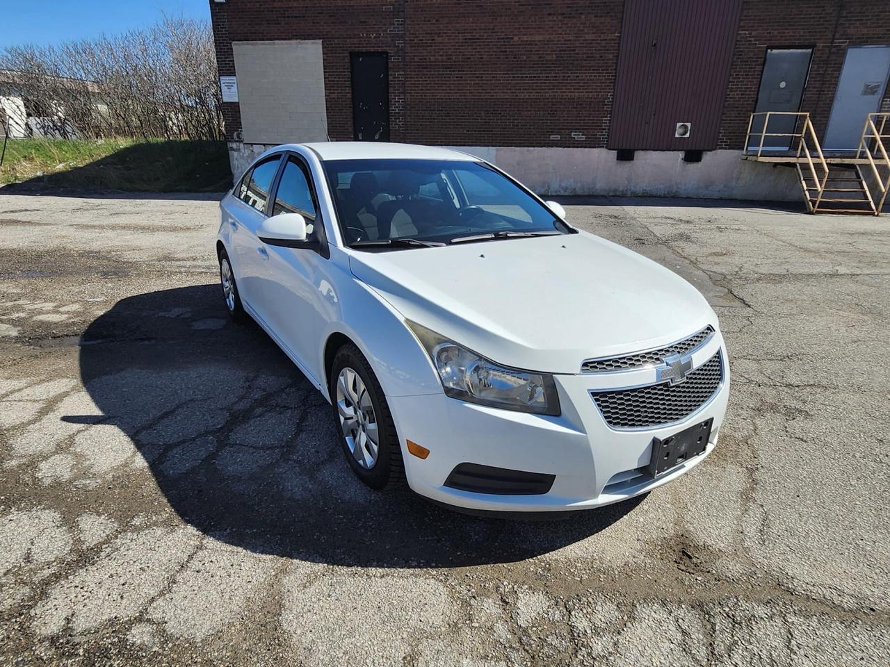2013 Chevrolet Cruze LT Turbo Photo2