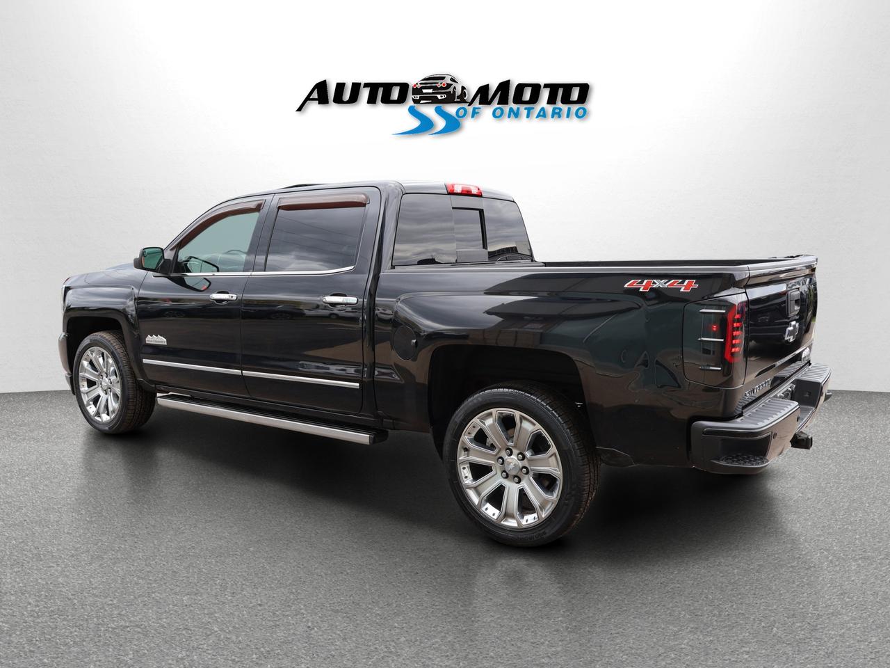 2017 Chevrolet Silverado 1500 V8 HIGH COUNTRY 4WD CERTIFIED *20 SERVICE RECORDS* CAMERA NAV BLUETOOTH LEATHER HEATED SEATS SUNROOF CRUISE ALLOYS Photo2