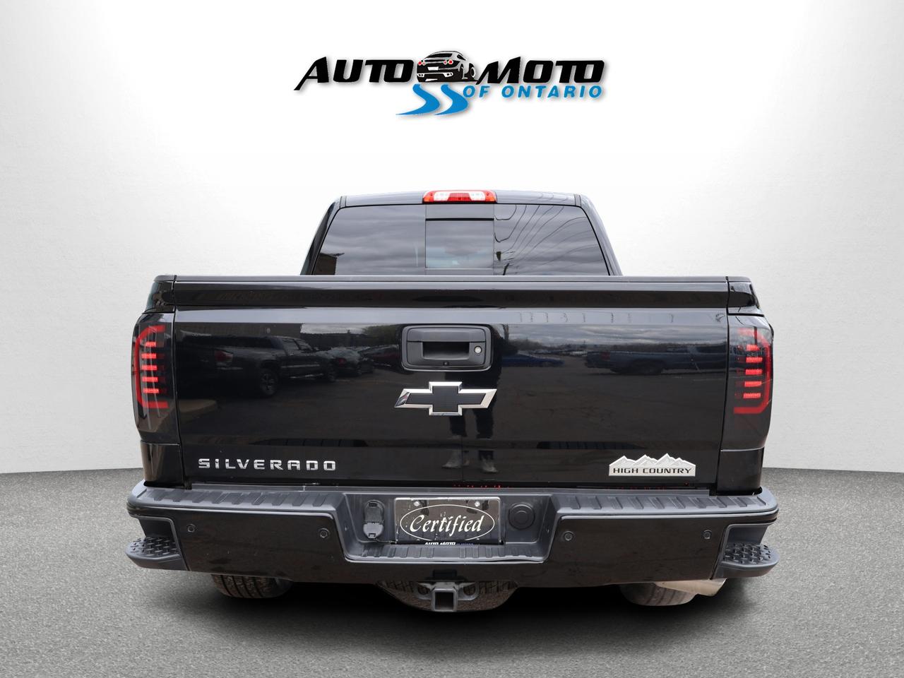 2017 Chevrolet Silverado 1500 V8 HIGH COUNTRY 4WD CERTIFIED *20 SERVICE RECORDS* CAMERA NAV BLUETOOTH LEATHER HEATED SEATS SUNROOF CRUISE ALLOYS Photo3