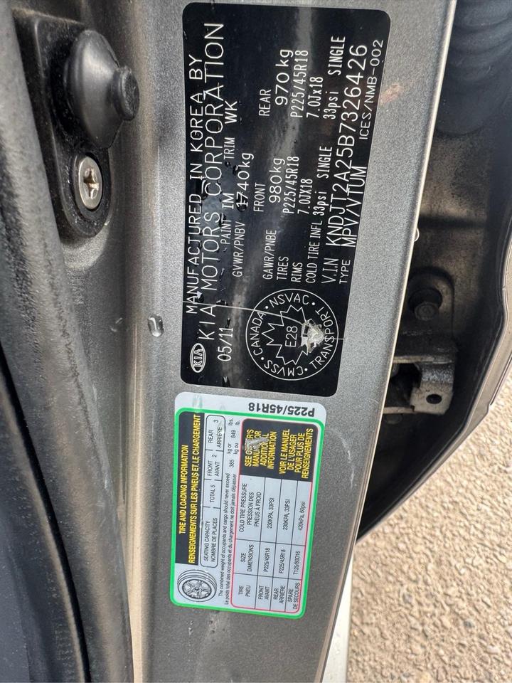 2011 Kia Soul 4U, MANUAL, HATCH, GREAT SHAPE, ALLOYS, CERTIFIED Photo