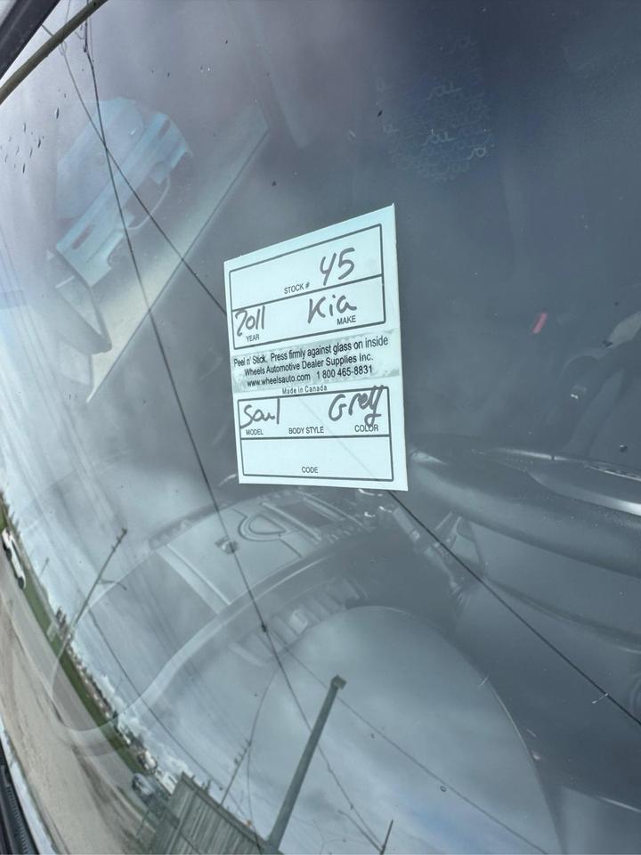 2011 Kia Soul 4U, MANUAL, HATCH, GREAT SHAPE, ALLOYS, CERTIFIED Photo