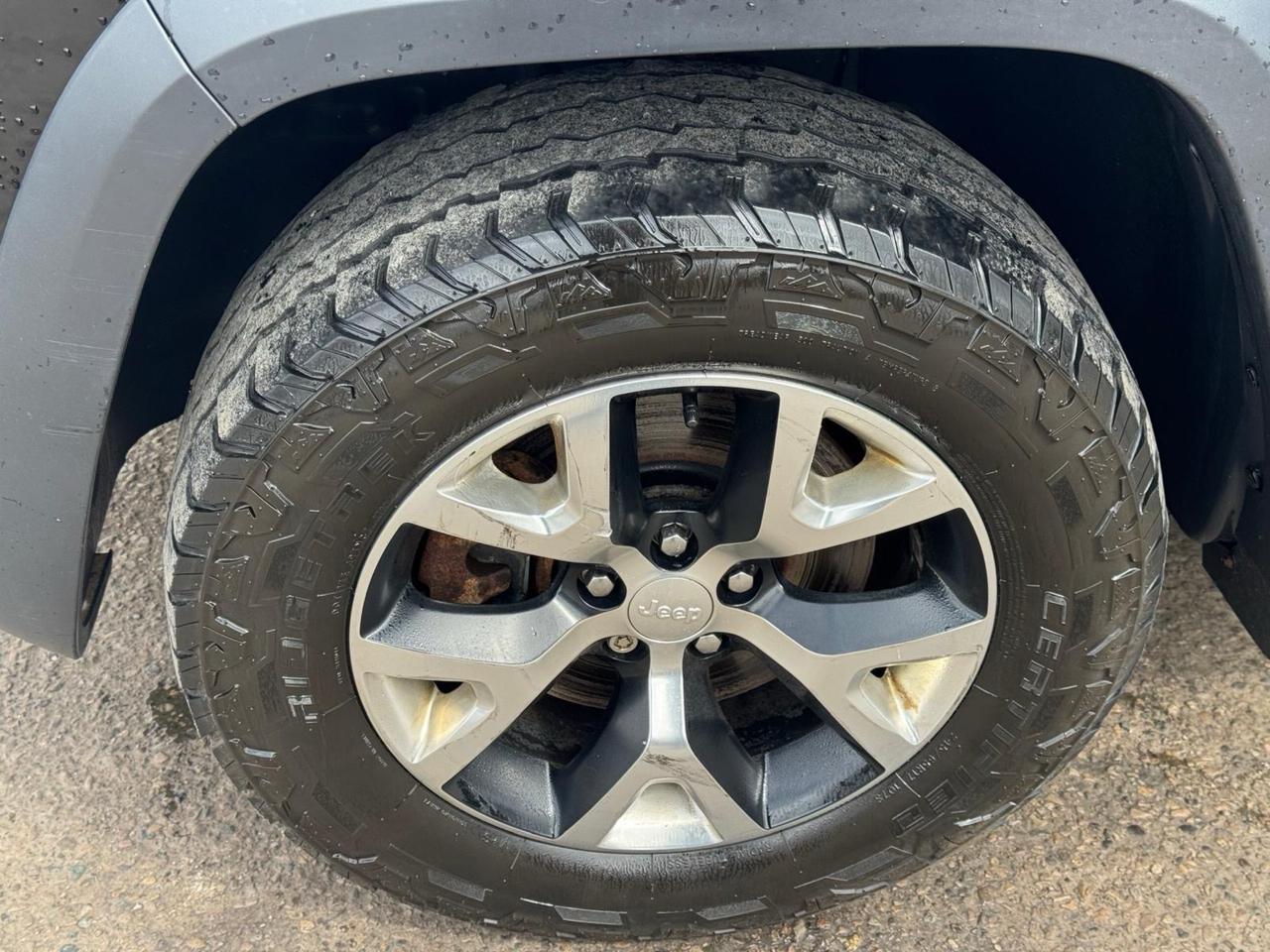 2018 Jeep Cherokee TRAILHAWK, LEATHER, LOADED, ROOF, CERTIFIED Photo