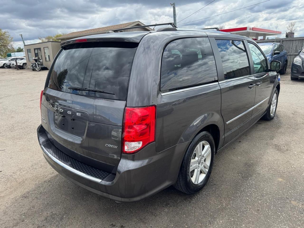 2015 Dodge Grand Caravan CREW PLUS, LEATHER, NAVI, 175KMS, CERTIFIED Photo