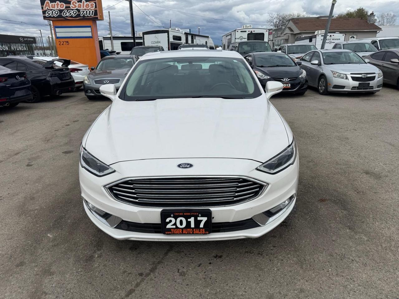 2017 Ford Fusion SE, LEATHER, LOADED, ONLY 136KMS, CERTIFIED Photo