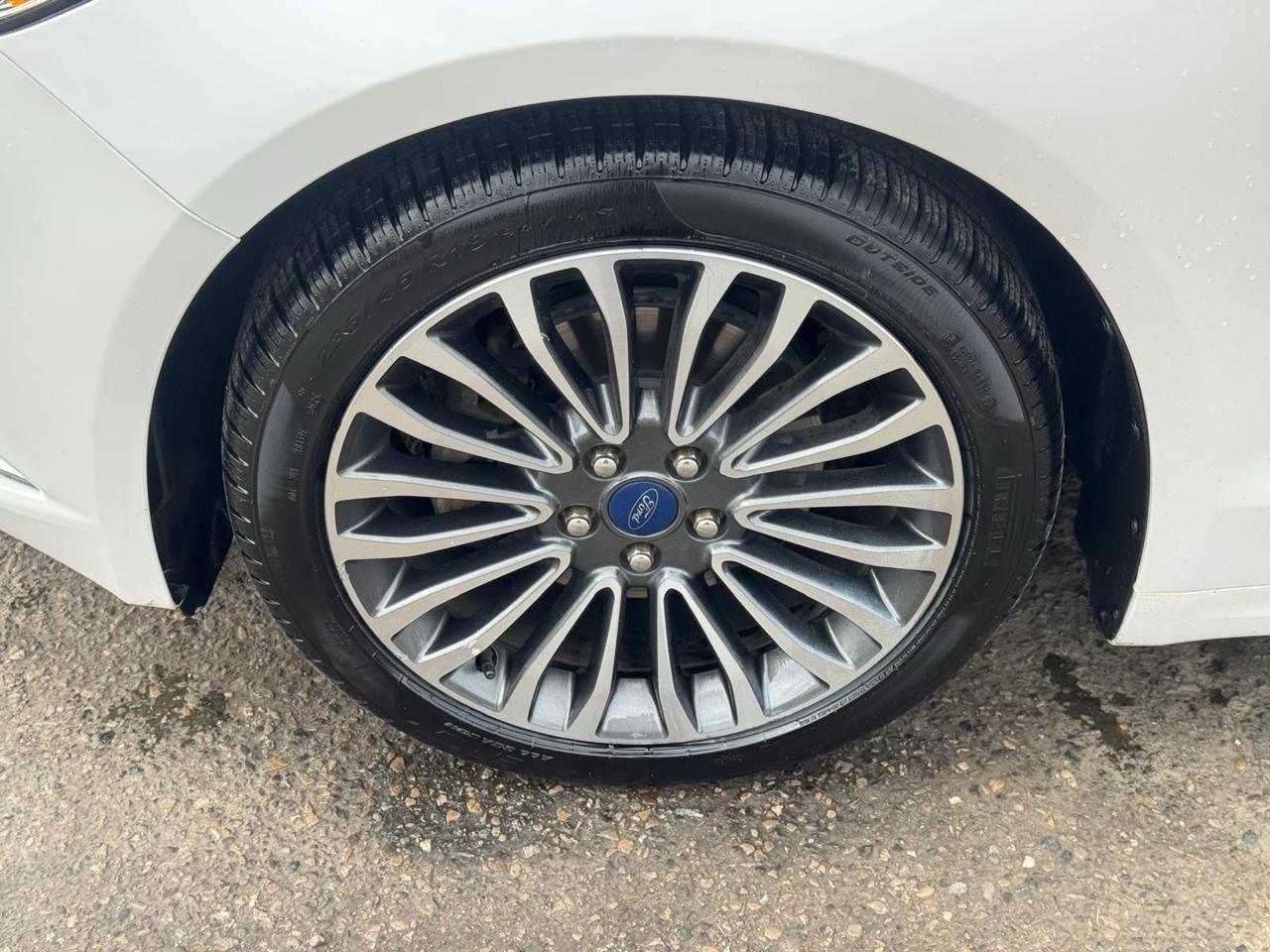 2017 Ford Fusion SE, LEATHER, LOADED, ONLY 136KMS, CERTIFIED Photo