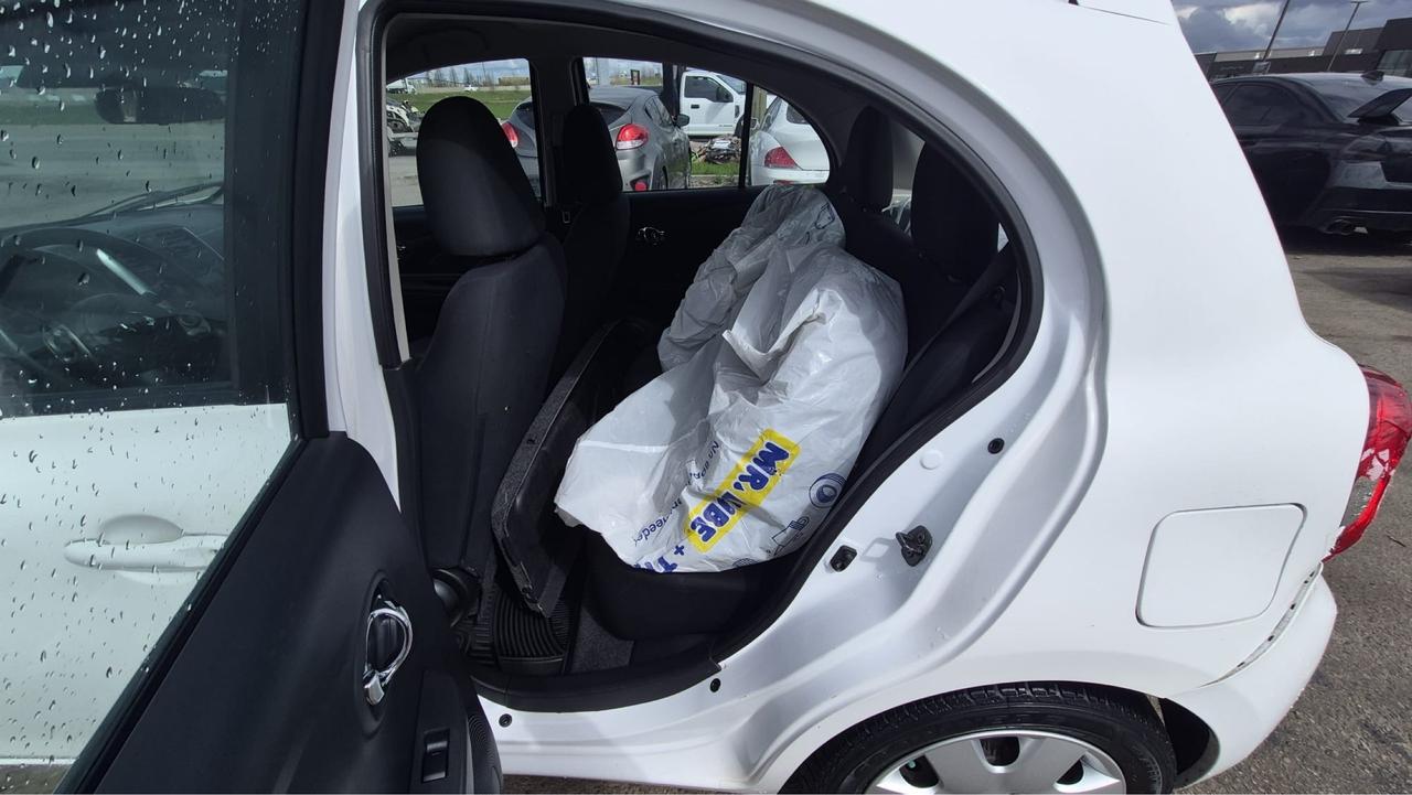 2015 Nissan Micra S, HATCH, NON CVT, ONLY 174KMS. AUTO, CERT Photo