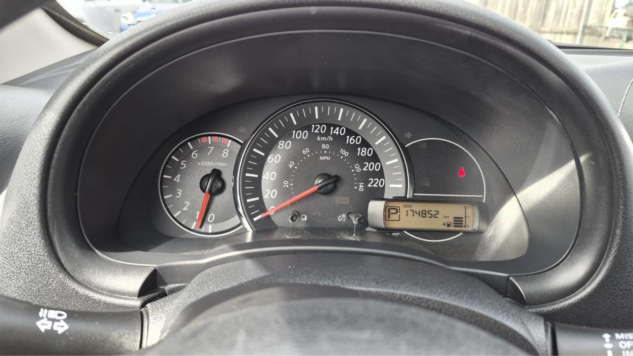 2015 Nissan Micra S, HATCH, NON CVT, ONLY 174KMS. AUTO, CERT Photo