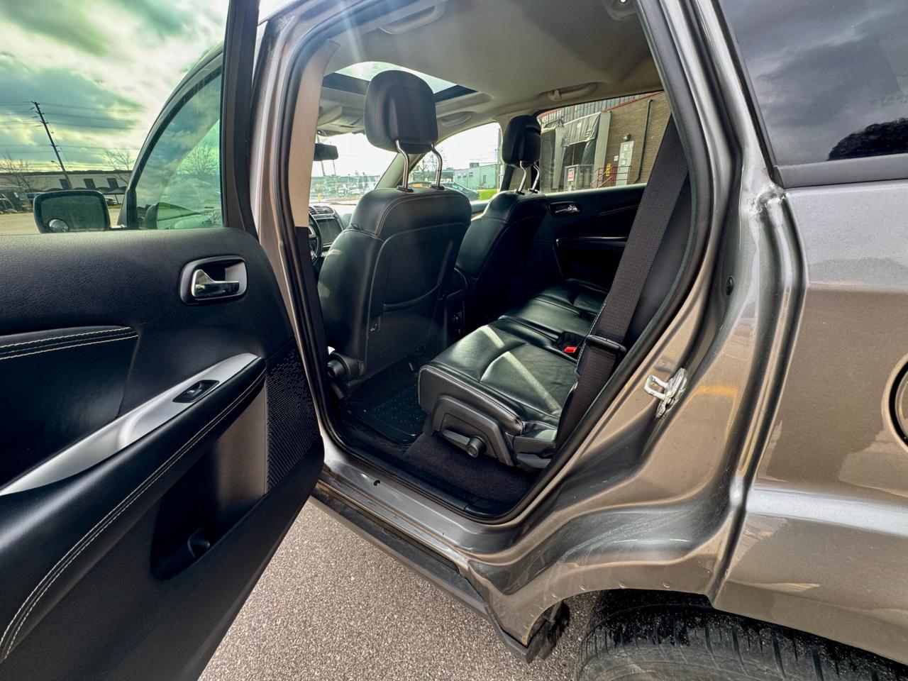 2012 Dodge Journey R/T Photo4