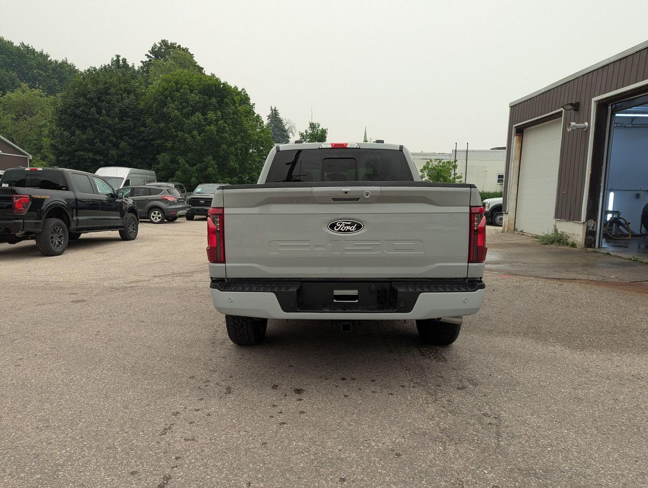 2026 Ford F-150 XLT SuperCrew 302A 4x4 Photo4