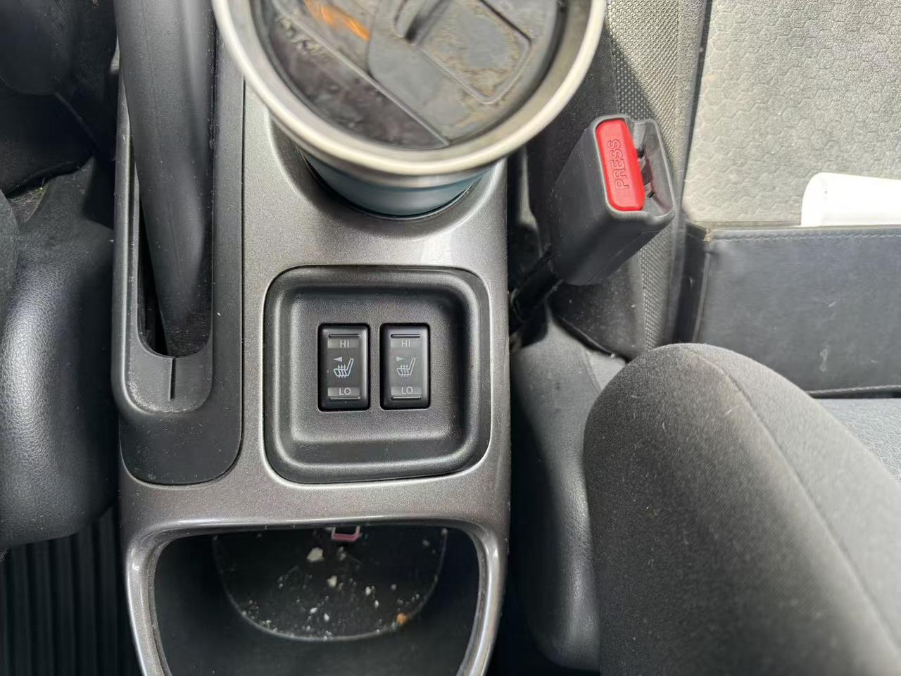 2016 Nissan Juke 5DR WGN CVT SV FWD Photo