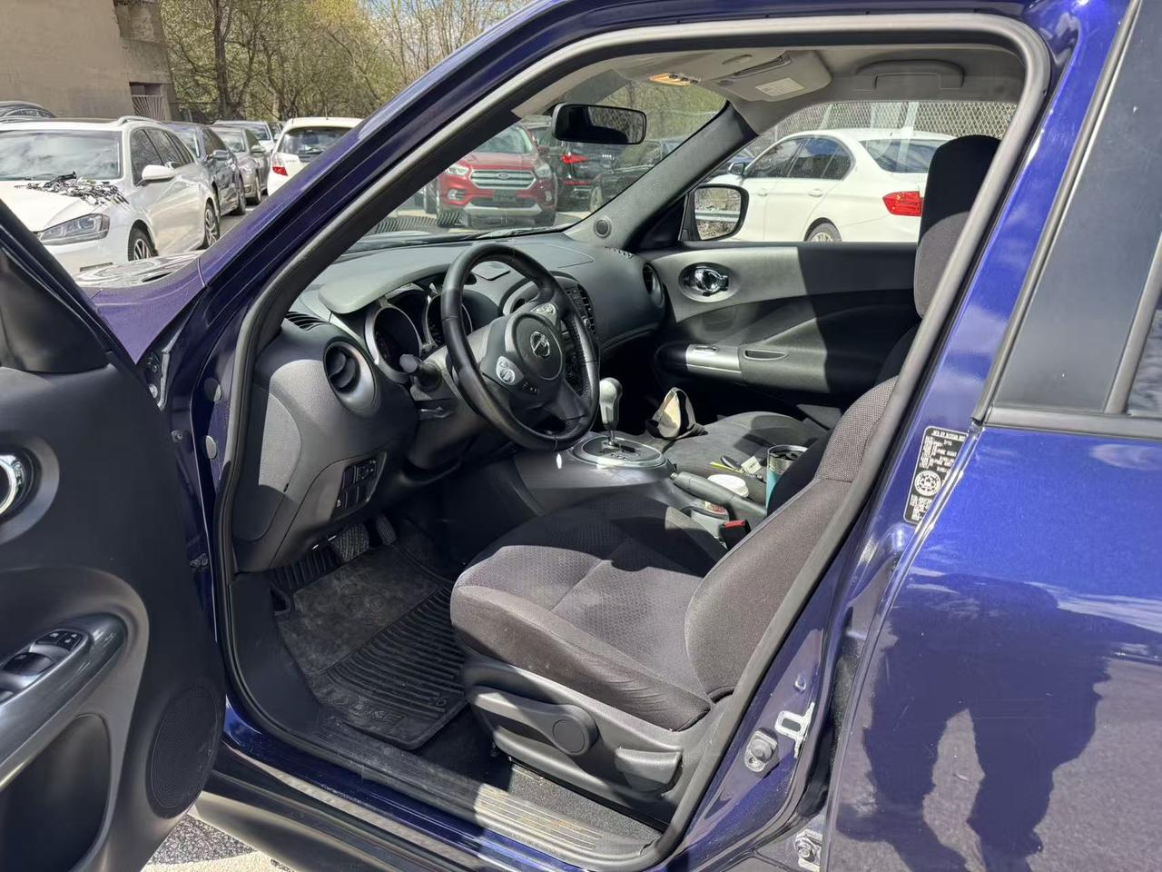 2016 Nissan Juke 5DR WGN CVT SV FWD Photo