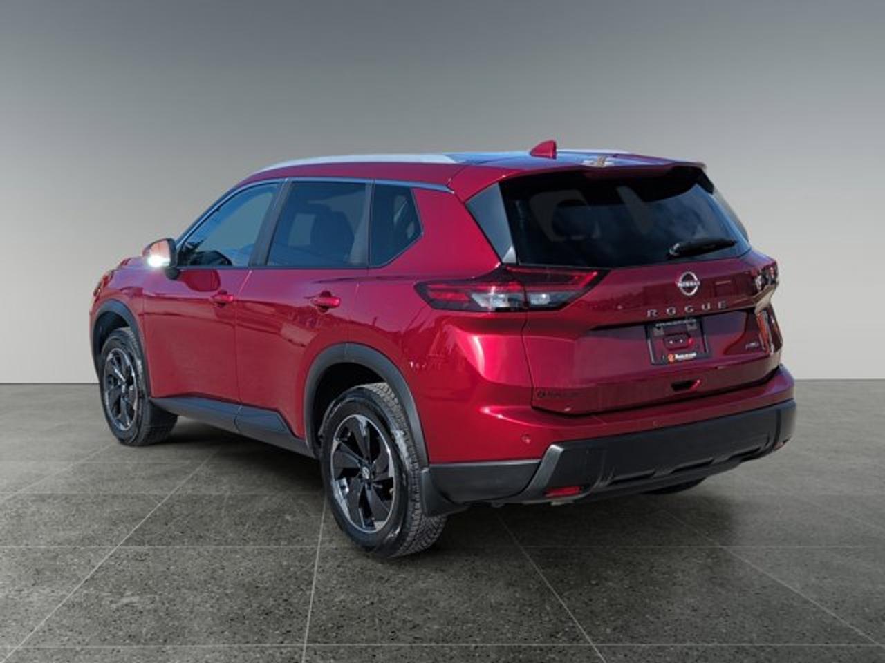2025 Nissan Rogue SV MOONROOF Photo