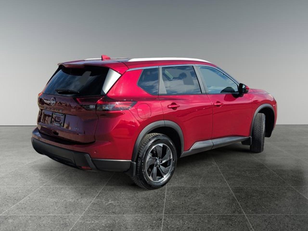 2025 Nissan Rogue SV MOONROOF - Photo #5