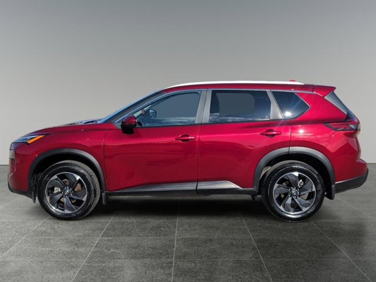 2025 Nissan Rogue SV MOONROOF - Photo #2