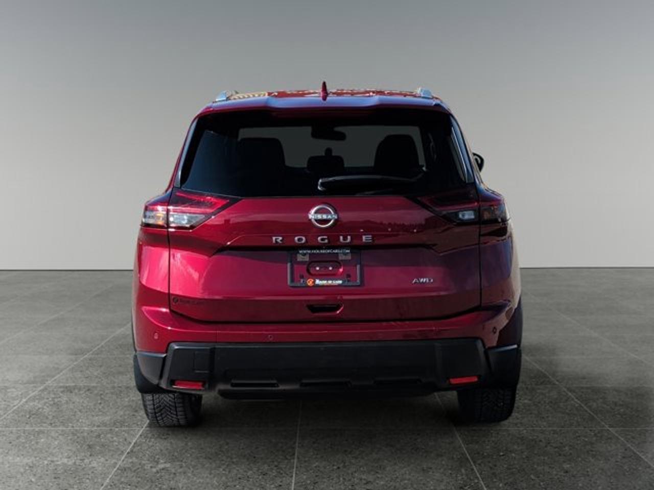 2025 Nissan Rogue SV MOONROOF Photo