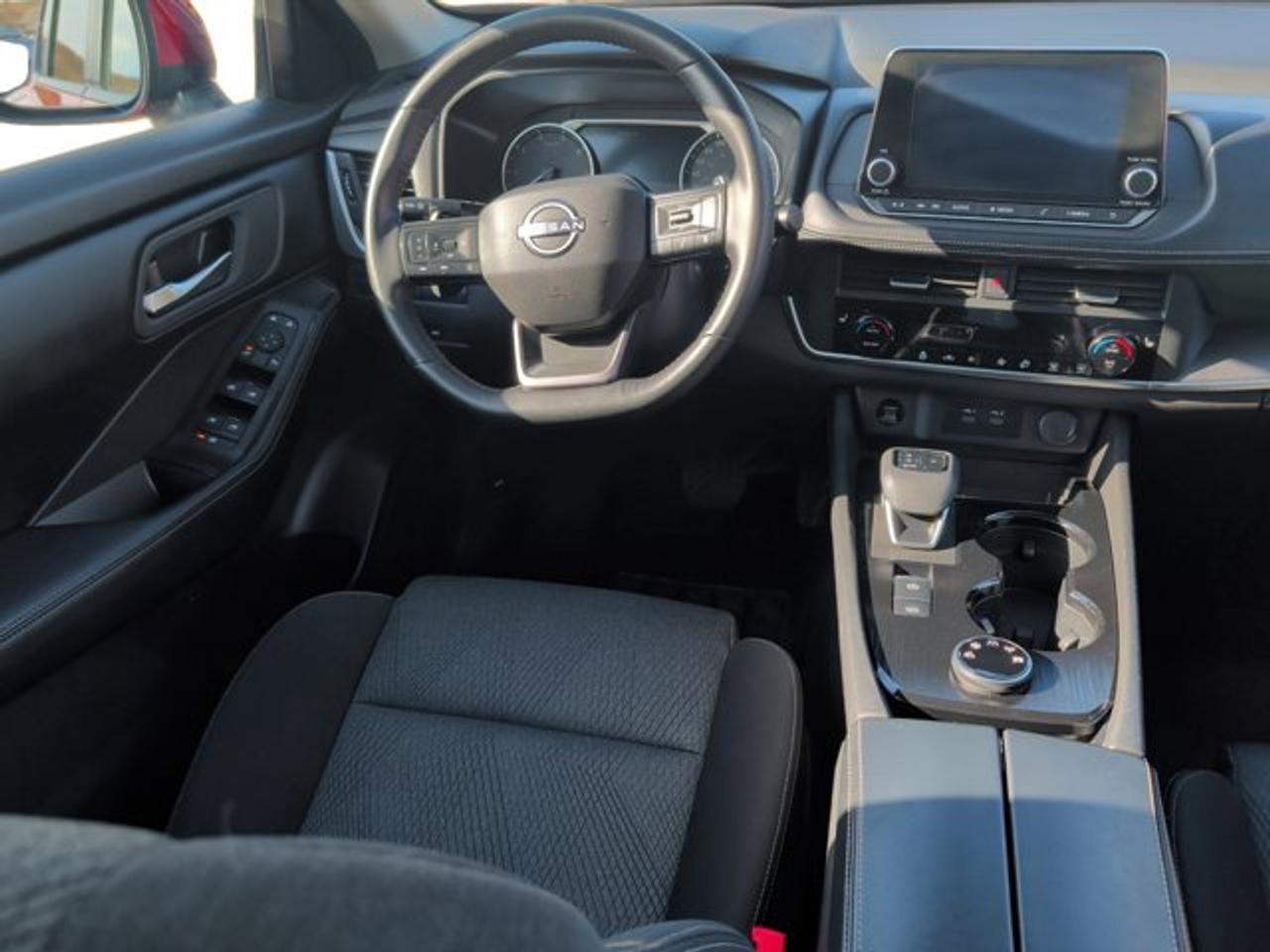 2025 Nissan Rogue SV MOONROOF - Photo #14