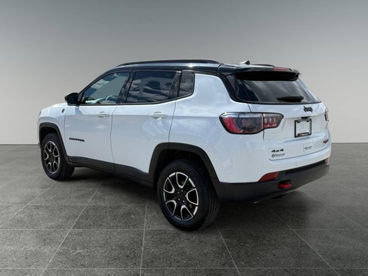 2024 Jeep Compass Trailhawk Photo
