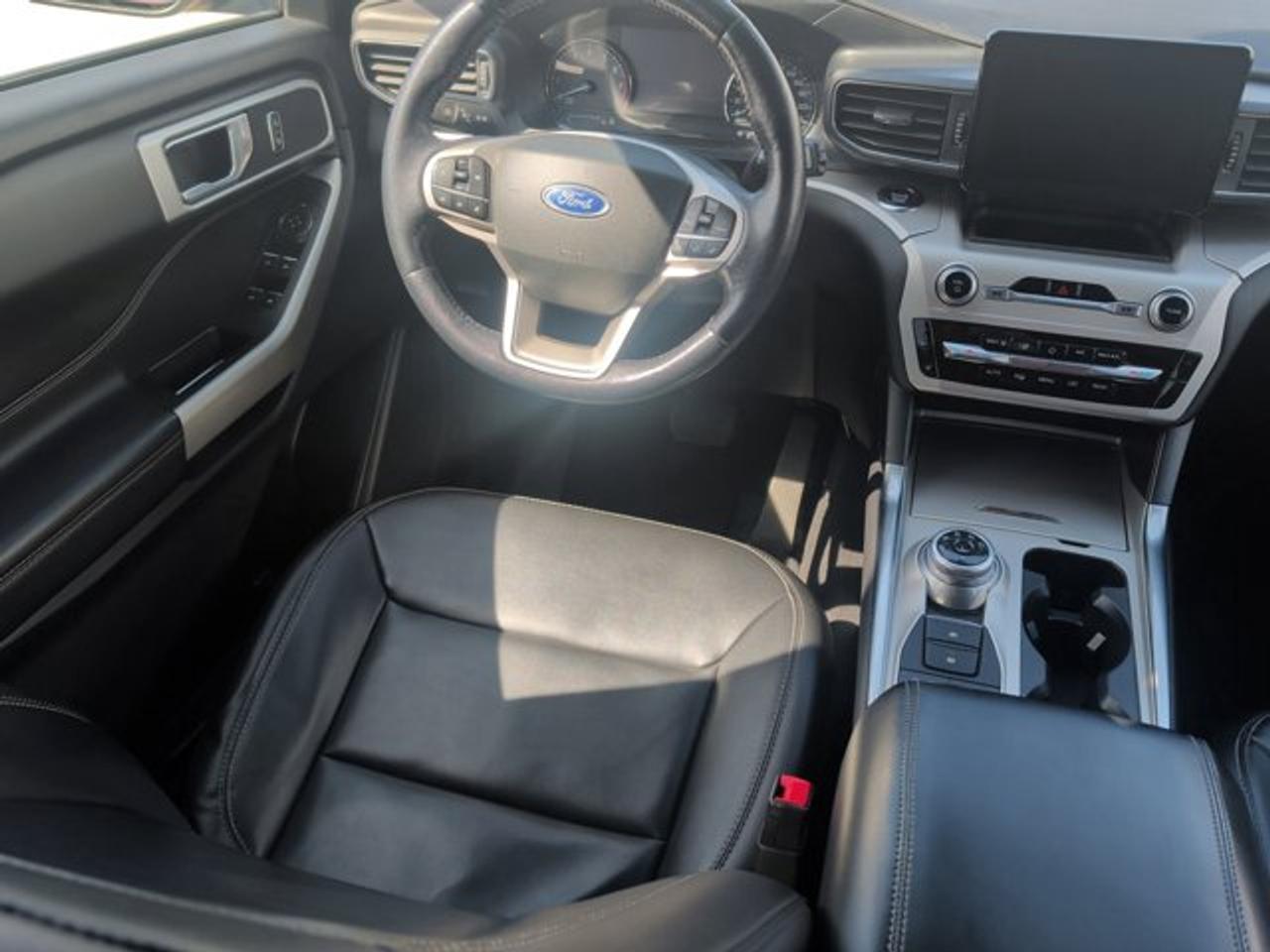 2021 Ford Explorer XLT Photo