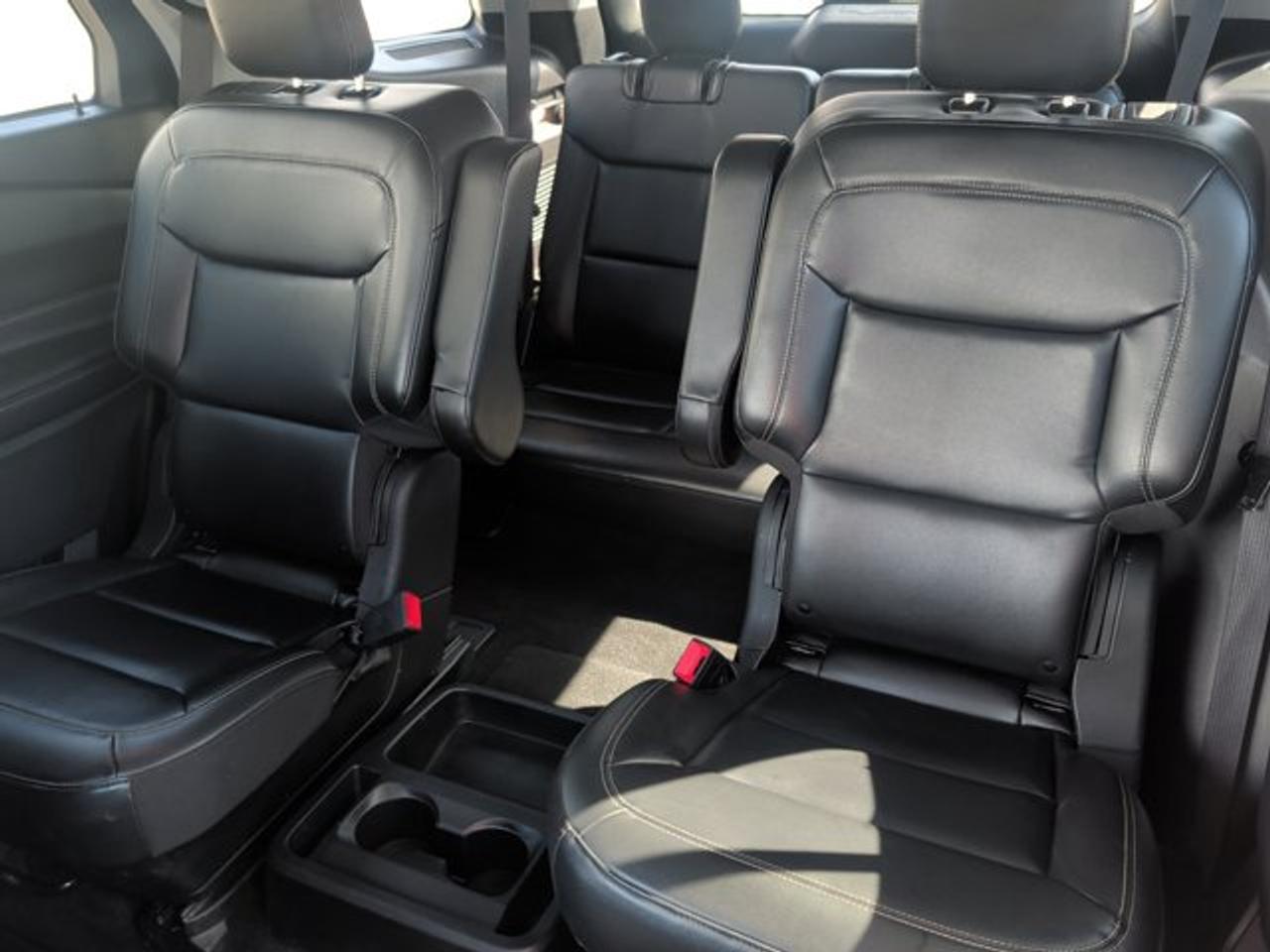 2021 Ford Explorer XLT Photo