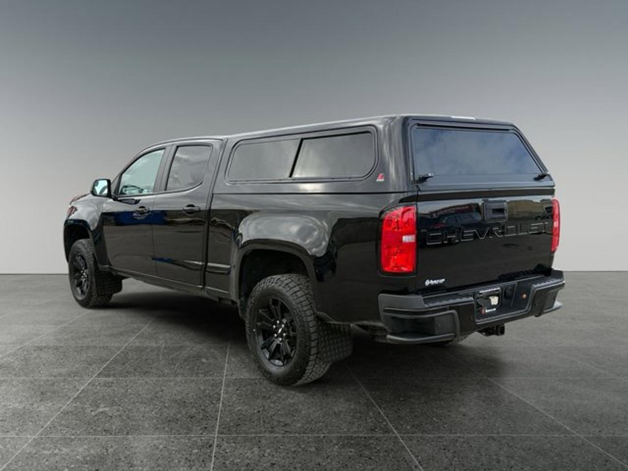 2022 Chevrolet Colorado 4WD Z71 - Photo #3