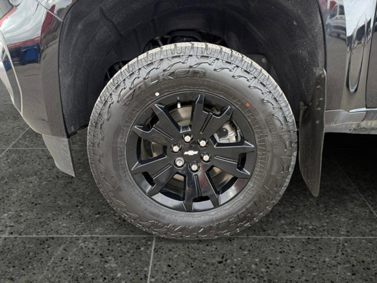 2022 Chevrolet Colorado 4WD Z71 - Photo #9