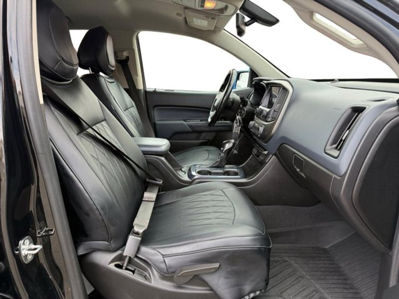 2022 Chevrolet Colorado 4WD Z71 Photo