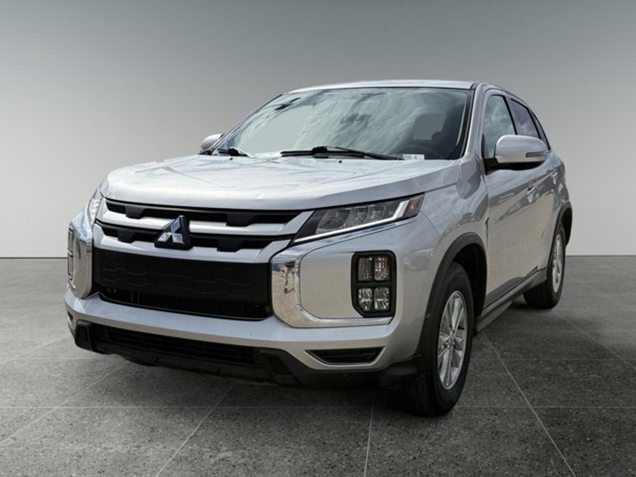 2021 Mitsubishi RVR SE Photo