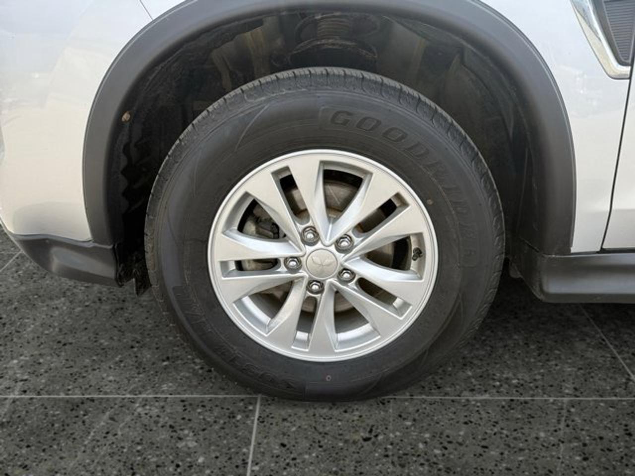 2021 Mitsubishi RVR SE Photo
