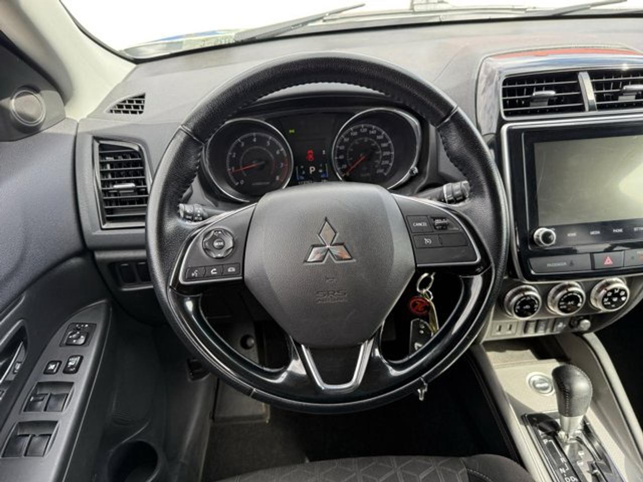 2021 Mitsubishi RVR SE - Photo #14