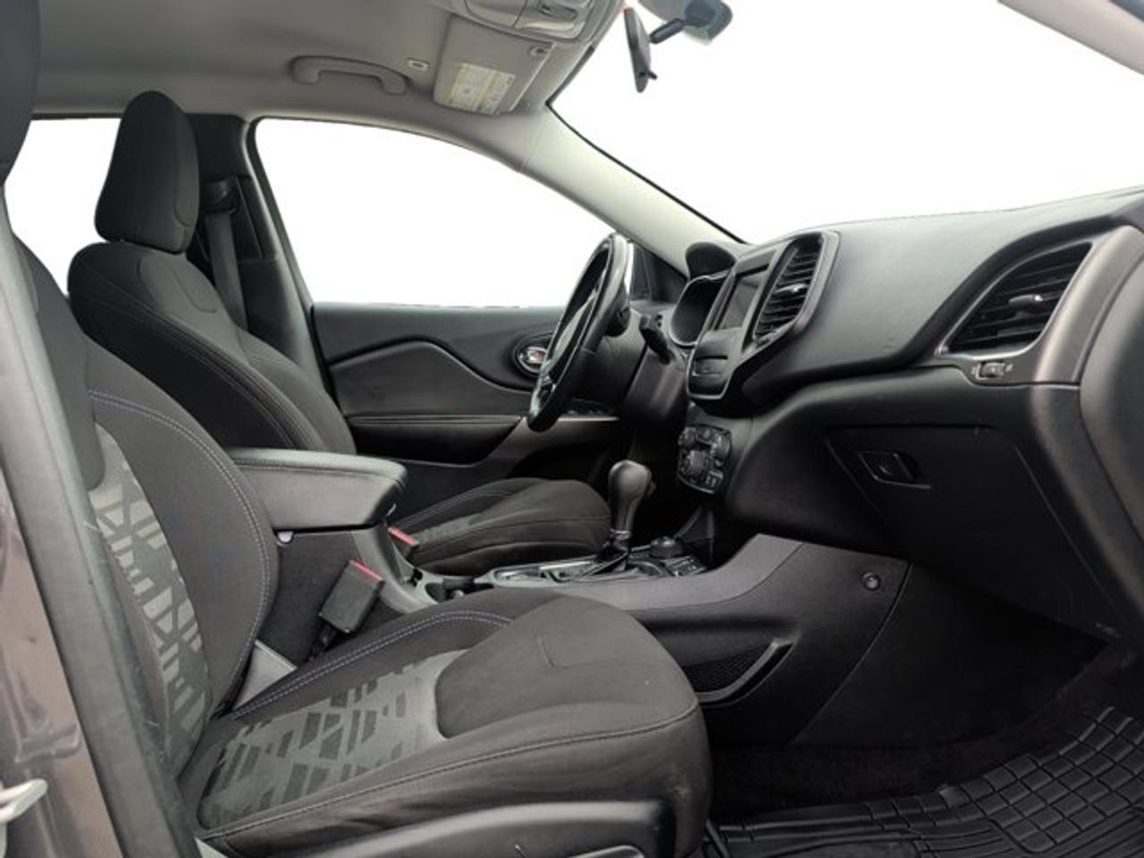 2019 Jeep Cherokee North Photo