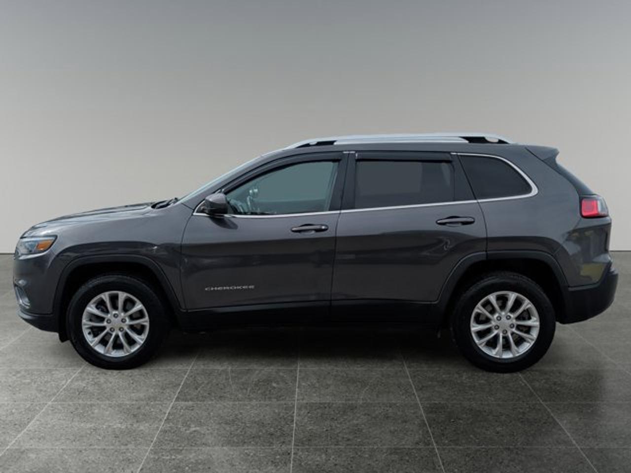 2019 Jeep Cherokee North - Photo #2