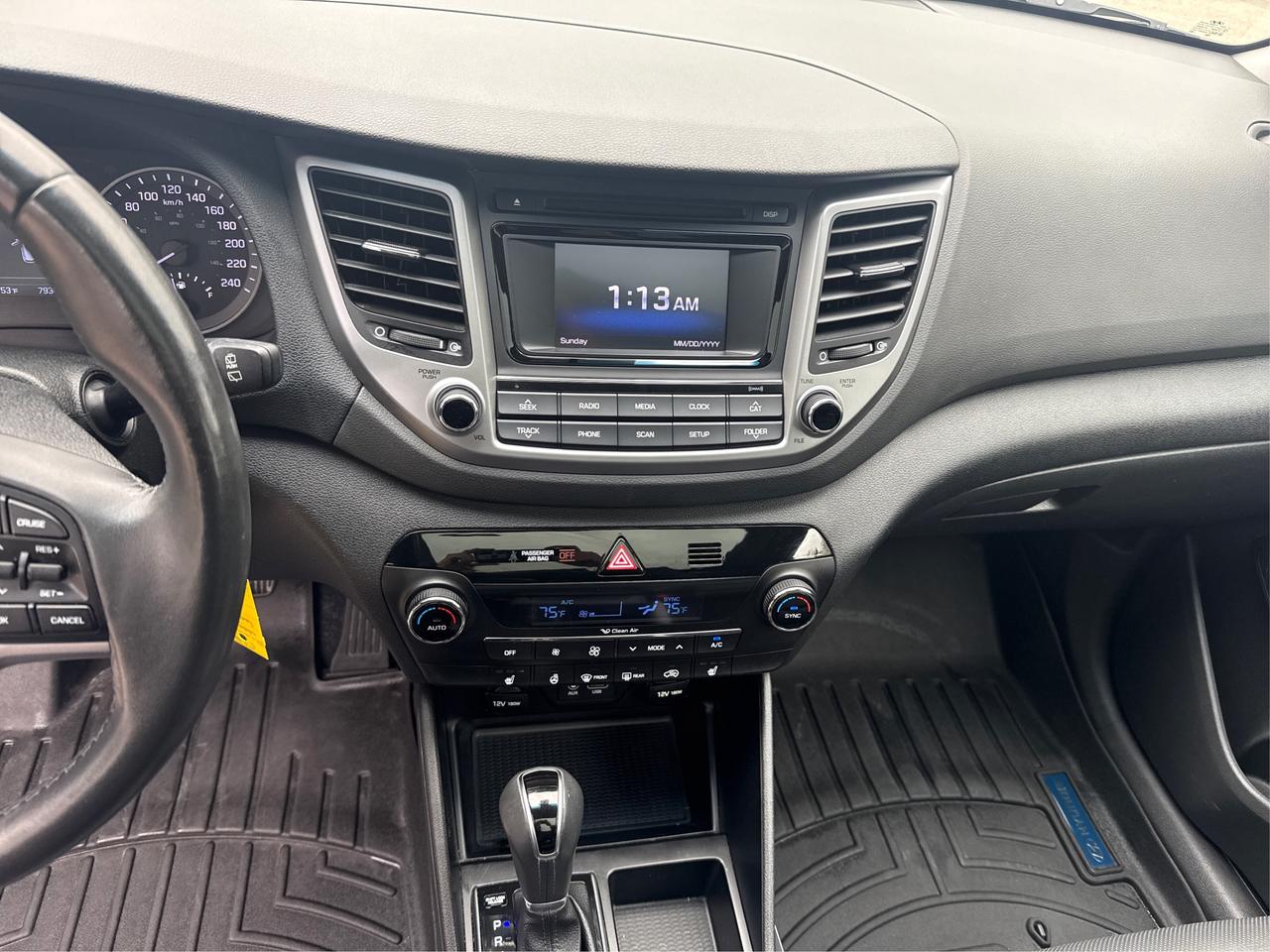 2017 Hyundai Tucson SE Photo