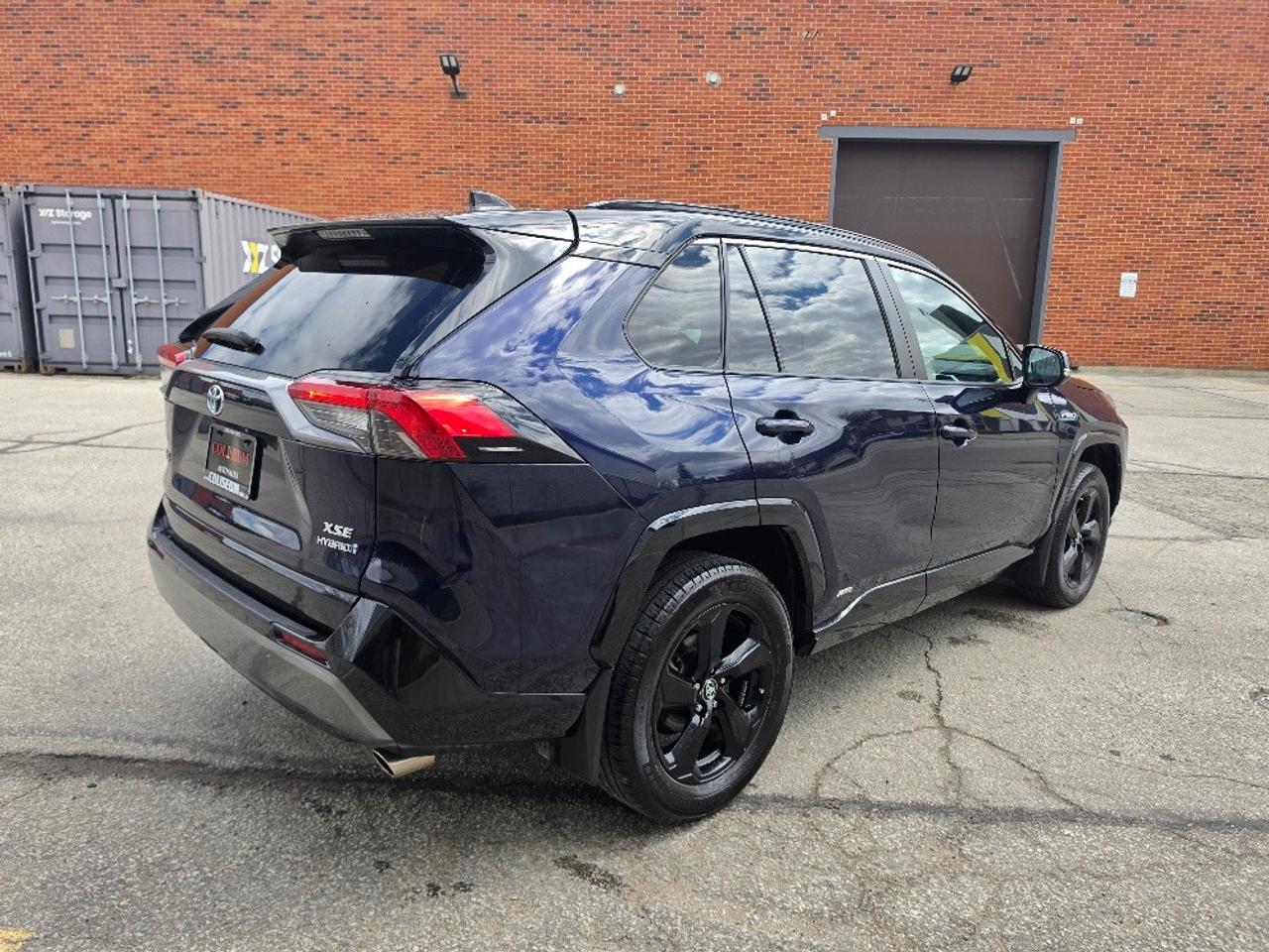 2019 Toyota RAV4 HYBRID XSE AWD-FULLY LOADED-CLEAN CARFAX Photo4