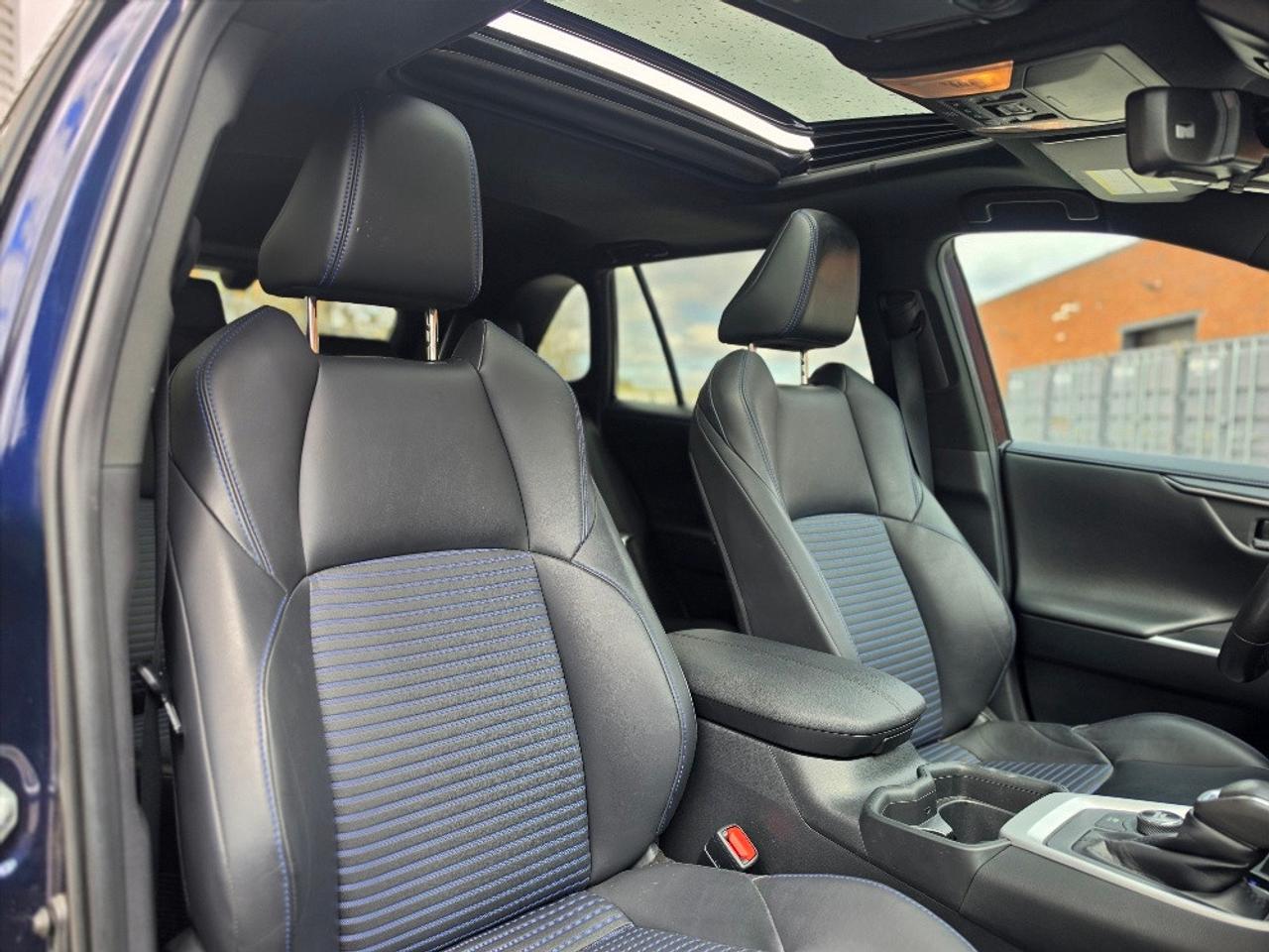 2019 Toyota RAV4 HYBRID XSE AWD-FULLY LOADED-CLEAN CARFAX Photo
