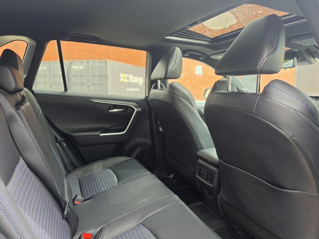2019 Toyota RAV4 HYBRID XSE AWD-FULLY LOADED-CLEAN CARFAX Photo