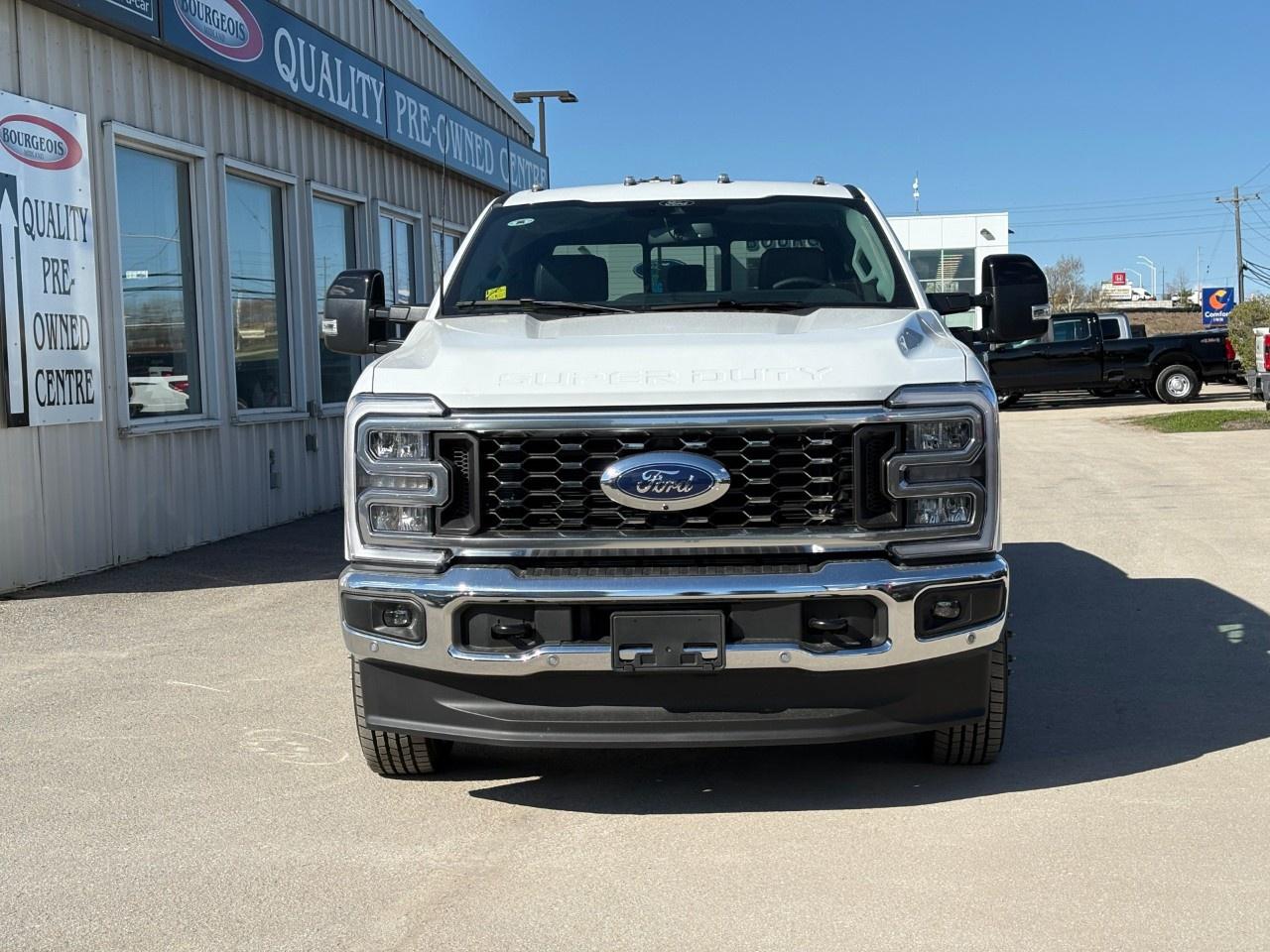 2026 Ford F-350 Super Duty DRW LARIAT 4WD CREW CAB 8' BOX Photo