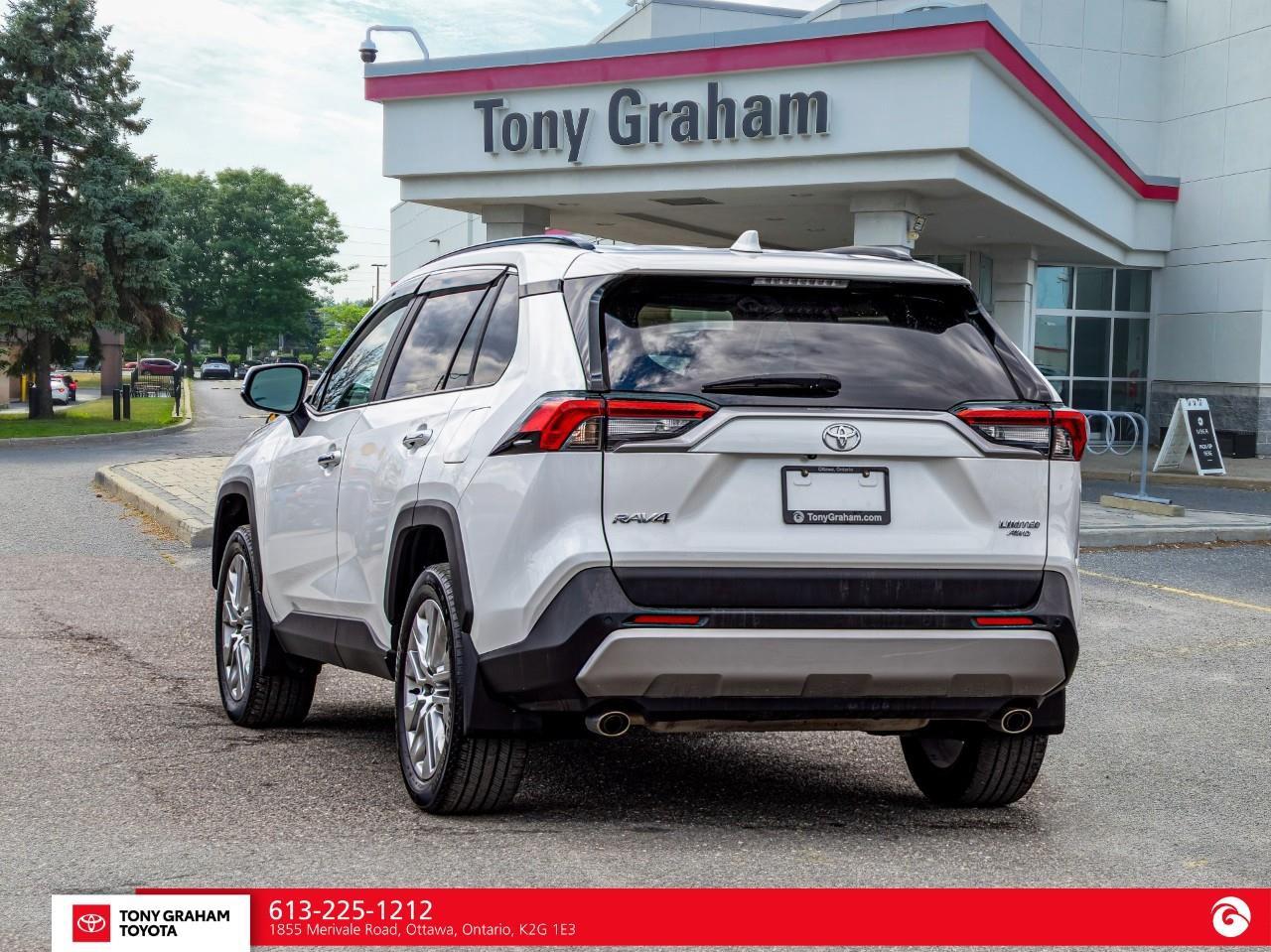2023 Toyota RAV4 LIMITED  Photo