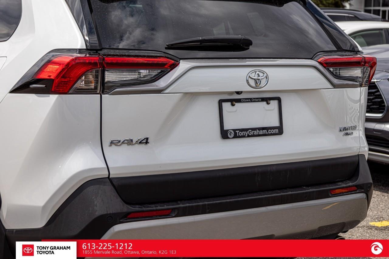2023 Toyota RAV4 LIMITED  Photo