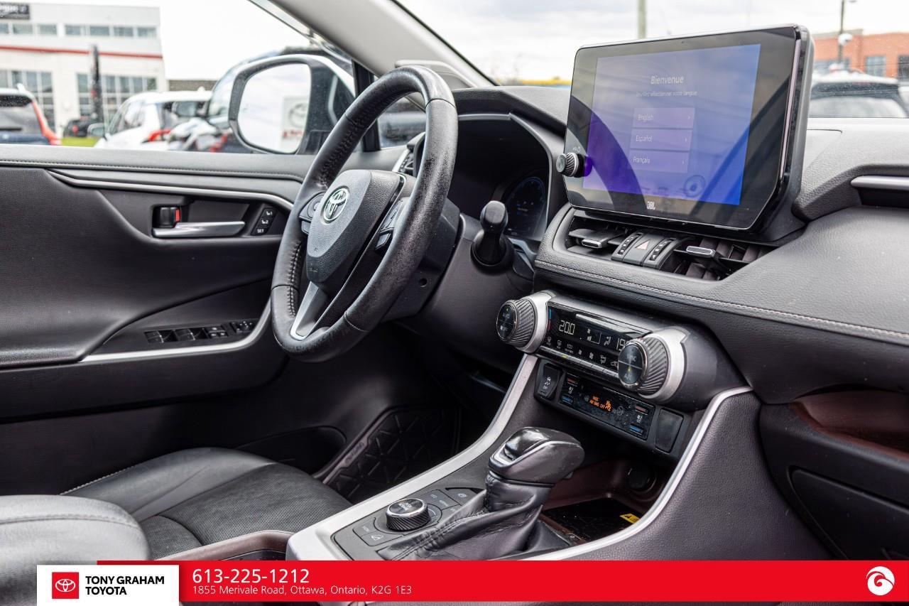 2023 Toyota RAV4 LIMITED  Photo