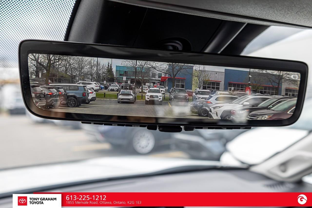 2023 Toyota RAV4 LIMITED  Photo