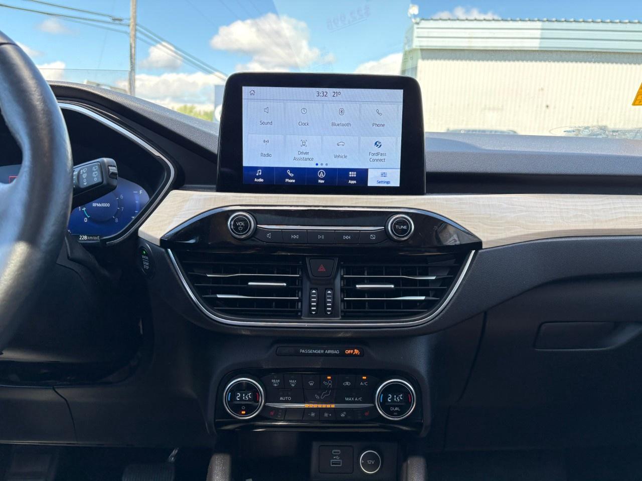 2021 Ford Escape Titanium AWD Photo