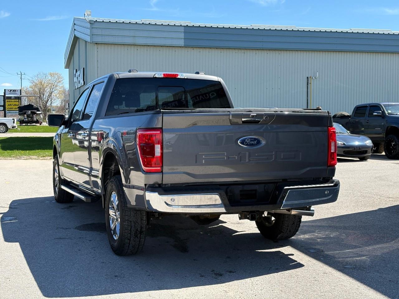 2022 Ford F-150 XLT 4WD SuperCrew 6.5' Box Photo